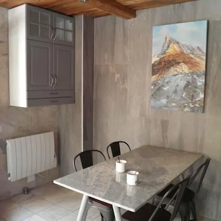 Apartment Typique De Montagne *